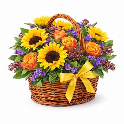 Корзина с живыми цветами «Солнечный привет»