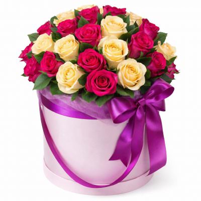 Шляпная коробка с розами «Вечерний танец»